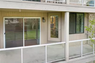 23003 Lakeview Dr, Mountlake Terrace, WA 98043 - Photo 22