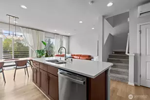 8226 S 132nd St, Seattle, WA 98178 - Photo 6
