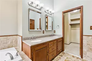 13232 Robinhood Ln, Snohomish, WA 98290 - Photo 16
