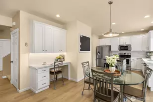 526 Rosario Ave NE, Renton, WA 98059 - Photo 10