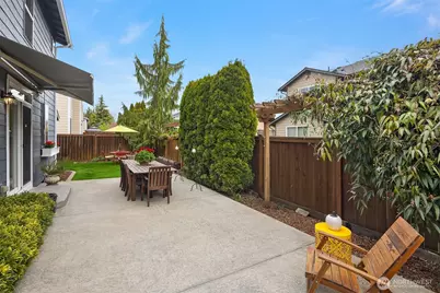 526 Rosario Avenue NE, Renton, WA 98059 - Photo 30