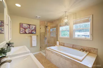 225 131st Avenue NE, Bellevue, WA 98005 - Photo 22