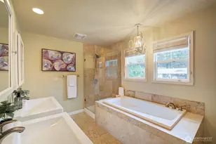 225 131st Ave NE, Bellevue, WA 98005 - Photo 22