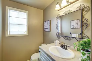 225 131st Ave NE, Bellevue, WA 98005 - Photo 18