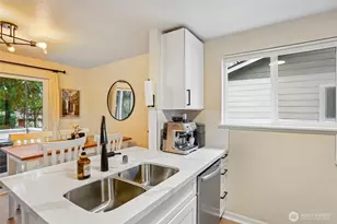 4617 Grandview Dr W, Tacoma, WA 98466 - Photo 14