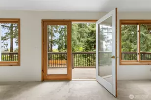 15822 34th Ave NE, Lake Forest Park, WA 98155 - Photo 16