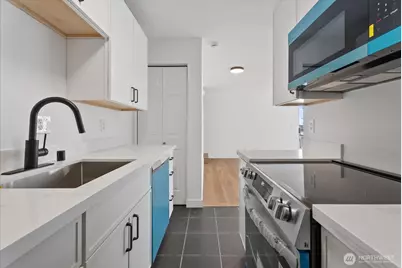 216 Broadway #3, Tacoma, WA 98402 - Photo 12