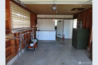 2108 Tacoma Road E, Puyallup, WA 98371 - Photo 24