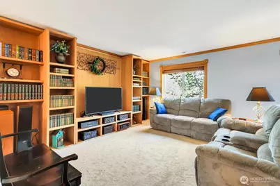 8611 79th Street NE, Marysville, WA 98270 - Photo 10
