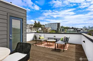 2366 Franklin Ave E, Seattle, WA 98102 - Photo 28