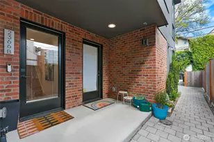 2366 Franklin Ave E, Seattle, WA 98102 - Photo 32