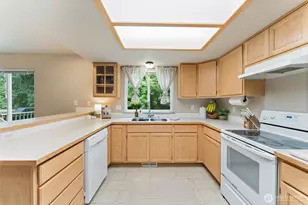 6827 11th Ave NE, Olympia, WA 98516 - Photo 10