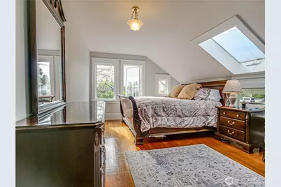 4026 Burke Avenue N, Seattle, WA 98103 - Photo 16
