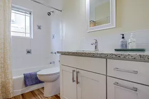4026 Burke Ave N, Seattle, WA 98103 - Photo 14