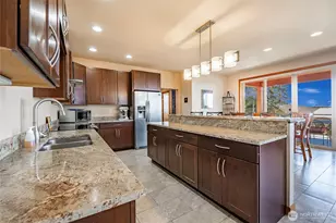 8285 Sunset St, Blaine, WA 98230 - Photo 18