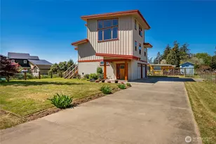 8285 Sunset St, Blaine, WA 98230 - Photo 2