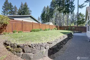 71 E Madrona Ln, Union, WA 98592 - Photo 2
