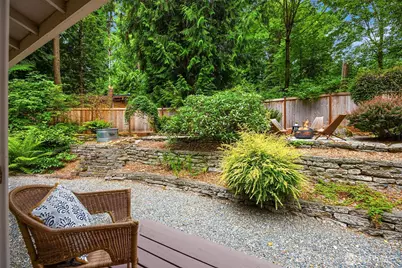 9820 NE Beach Crest Drive, Bainbridge Island, WA 98110 - Photo 18