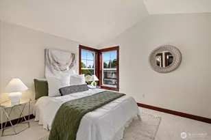 2205 NE 92nd St, Seattle, WA 98115 - Photo 16