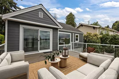 8450 E Side Drive NE, Tacoma, WA 98422 - Photo 12