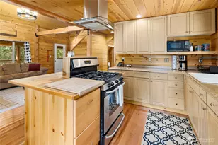 131 Rr Spurs Rd, Easton, WA 98925 - Photo 12