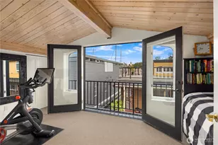 2466 Westlake Ave N, Seattle, WA 98109 - Photo 26