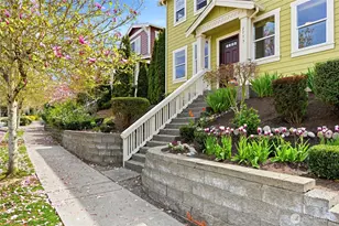 2773 NE Magnolia St, Issaquah, WA 98029 - Photo 2