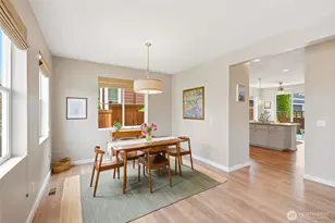2773 NE Magnolia St, Issaquah, WA 98029 - Photo 4