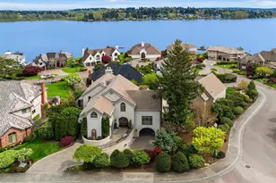8496 NE Woodland Cove Dr, Kirkland, WA 98034 - Photo 2