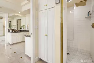 8496 NE Woodland Cove Dr, Kirkland, WA 98034 - Photo 32