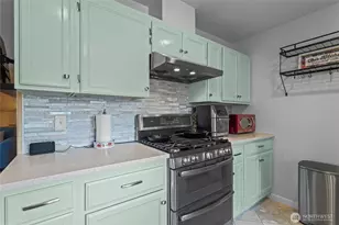 1305 185th St E, Spanaway, WA 98387 - Photo 8