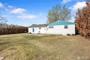 4259 Joann Dr NE, Moses Lake, WA 98837 - Photo 4