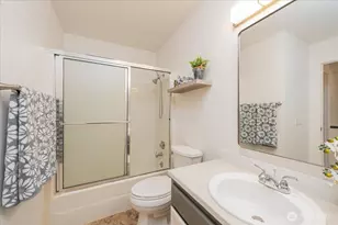 19906 28th Ave W, Lynnwood, WA 98036 - Photo 18