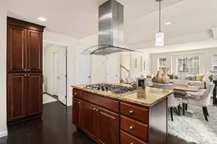 10508 SE 10th Ct, Bellevue, WA 98004 - Photo 14