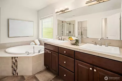 10508 SE 10th Court, Bellevue, WA 98004 - Photo 18