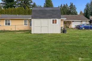 8520 Pepperidge Ln SE, Yelm, WA 98597 - Photo 30