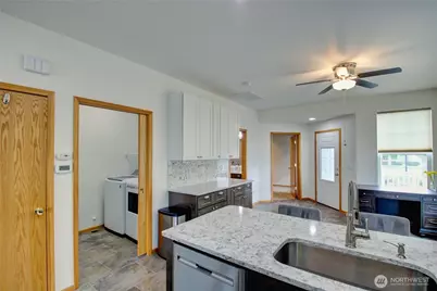 1191 Decatur Circle #17B, Burlington, WA 98233 - Photo 10
