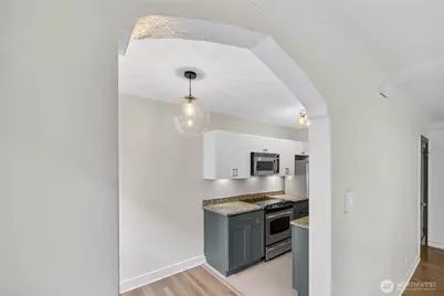 124 Warren Avenue N #208, Seattle, WA 98109 - Photo 10
