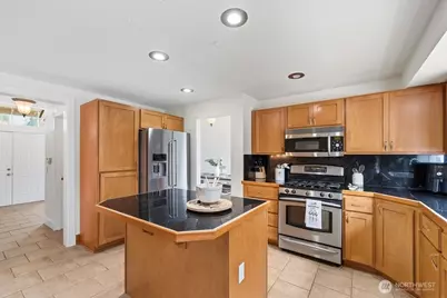 1728 Amber Boulevard, Puyallup, WA 98372 - Photo 10