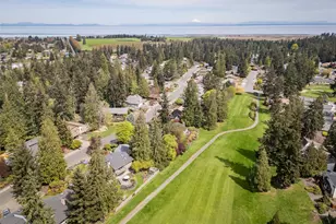 121 Fairway Pl, Sequim, WA 98382 - Photo 2