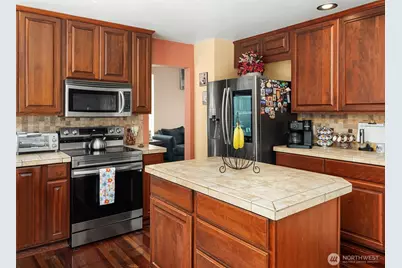 3402 20th Avenue Ct SE, Puyallup, WA 98372 - Photo 8