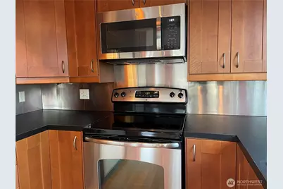 731 N 94th Street #8, Seattle, WA 98103 - Photo 10