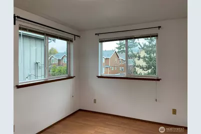 731 N 94th Street #8, Seattle, WA 98103 - Photo 20