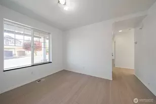 9925 S 242nd Pl, Kent, WA 98030 - Photo 10