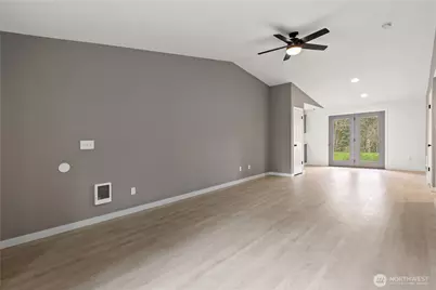 10236 42nd Avenue NE #A, Marysville, WA 98271 - Photo 6