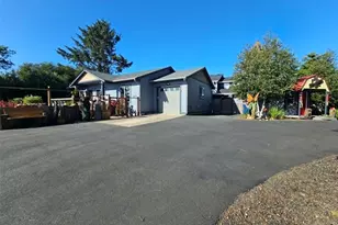 830 Wawona Ave SW, Ocean Shores, WA 98569 - Photo 2