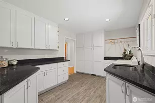 21520 SE 13th Pl, Sammamish, WA 98075 - Photo 26