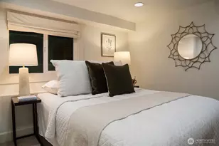 314 NE 56th St, Seattle, WA 98105 - Photo 32