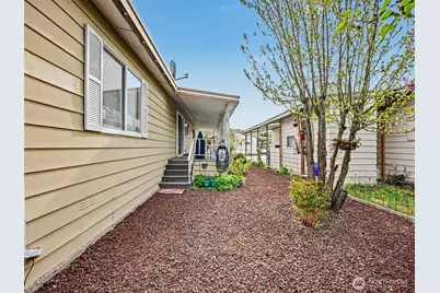 3611 I Street NE #109, Auburn, WA 98003 - Photo 34