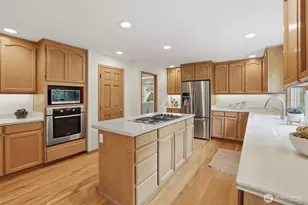 24135 SE 16th Pl, Sammamish, WA 98075 - Photo 10